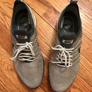 Nike Woman’s Air Zoom Mariah Flyknit